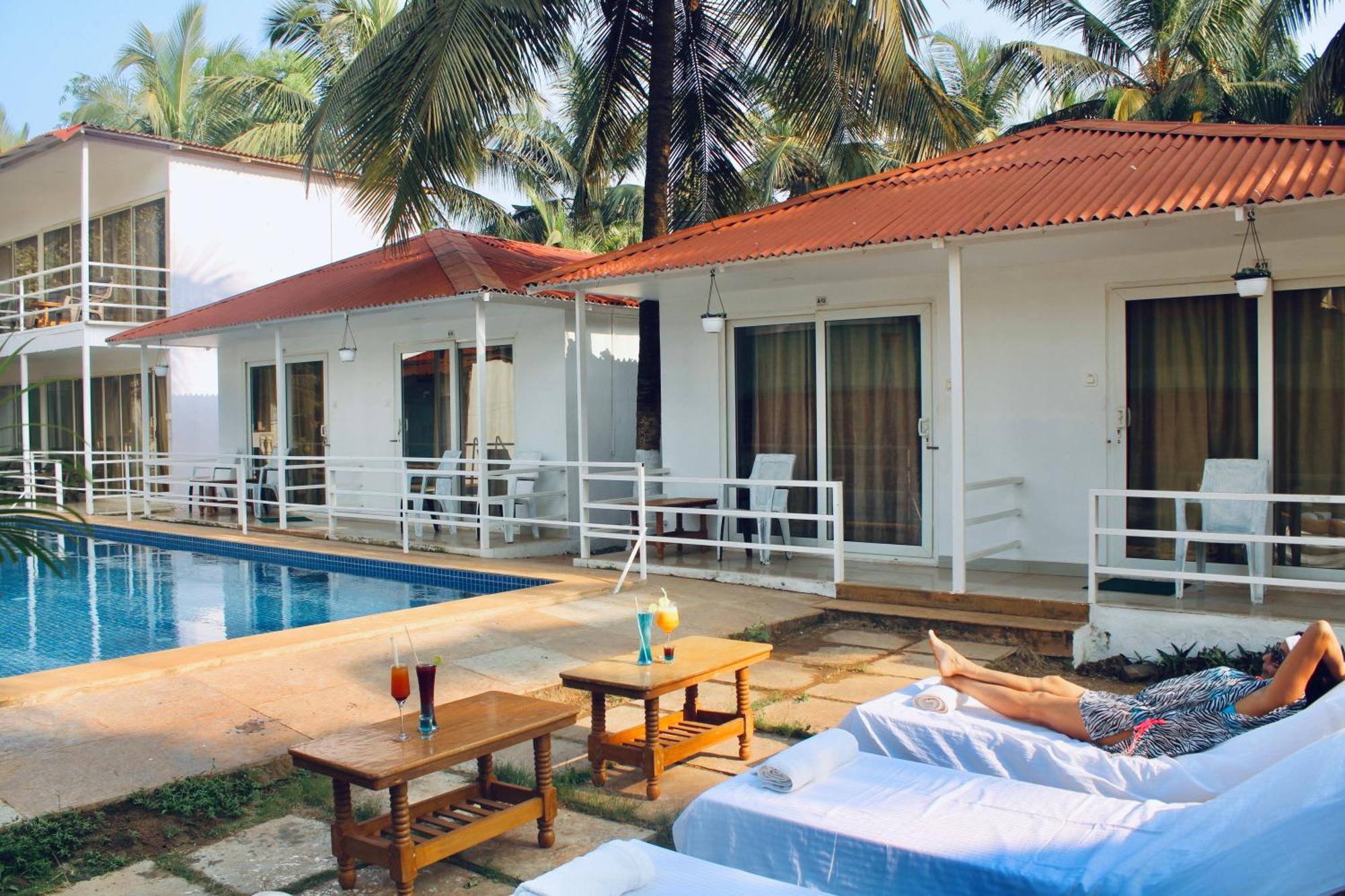 Arabian Sea Beach Resort Morjim Buitenkant foto