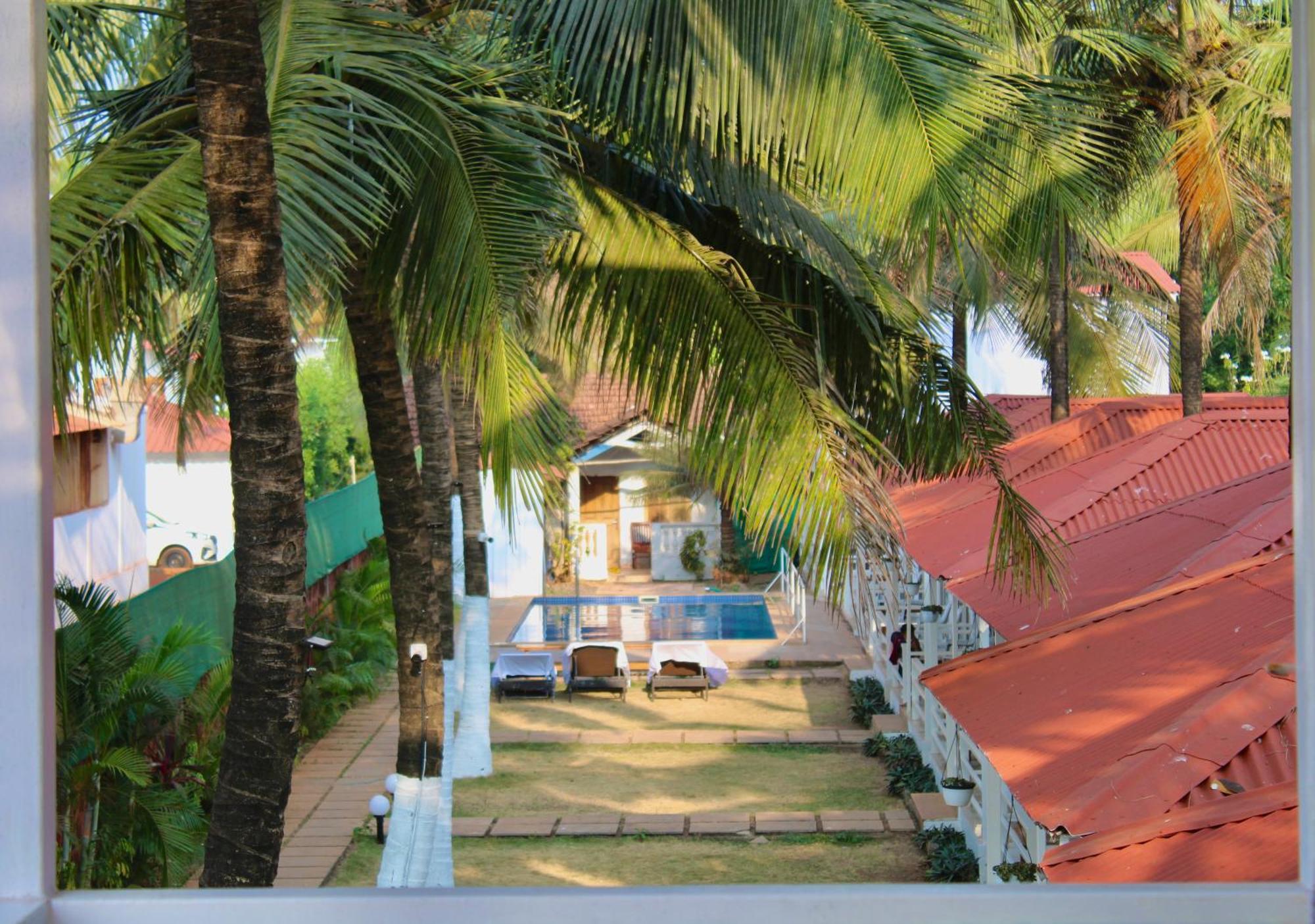 Arabian Sea Beach Resort Morjim Buitenkant foto
