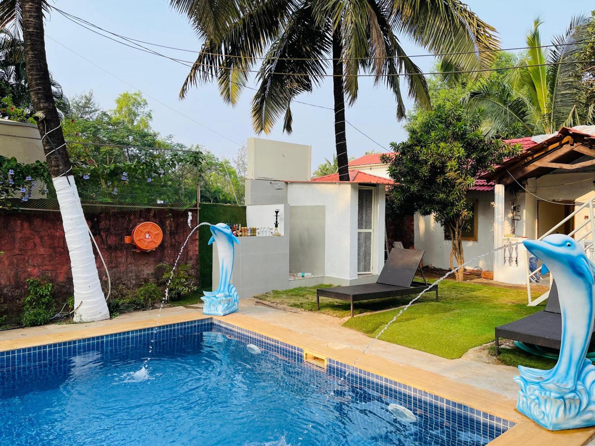 Arabian Sea Beach Resort Morjim Buitenkant foto